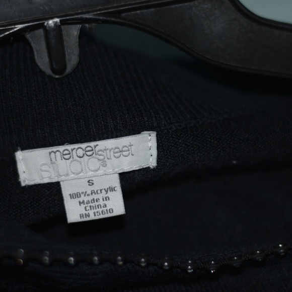 Top - Picture 5 of 5